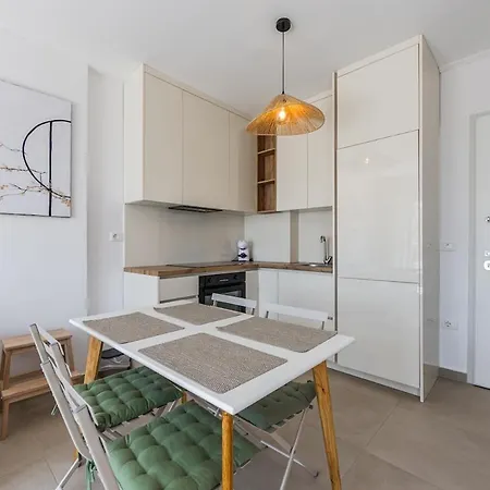 Summer Bliss 1br Lemon By Pikhost Apartmán