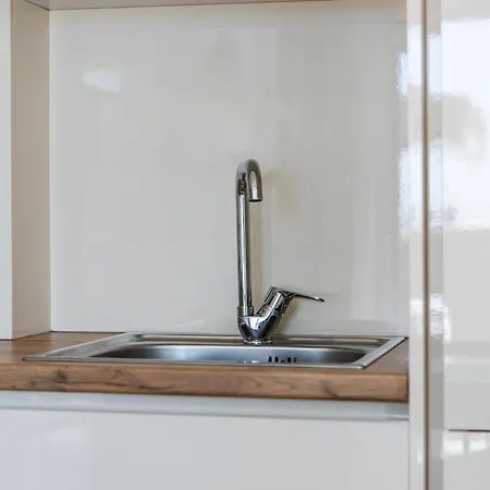 Summer Bliss 1br Lemon By Pikhost Apartmán